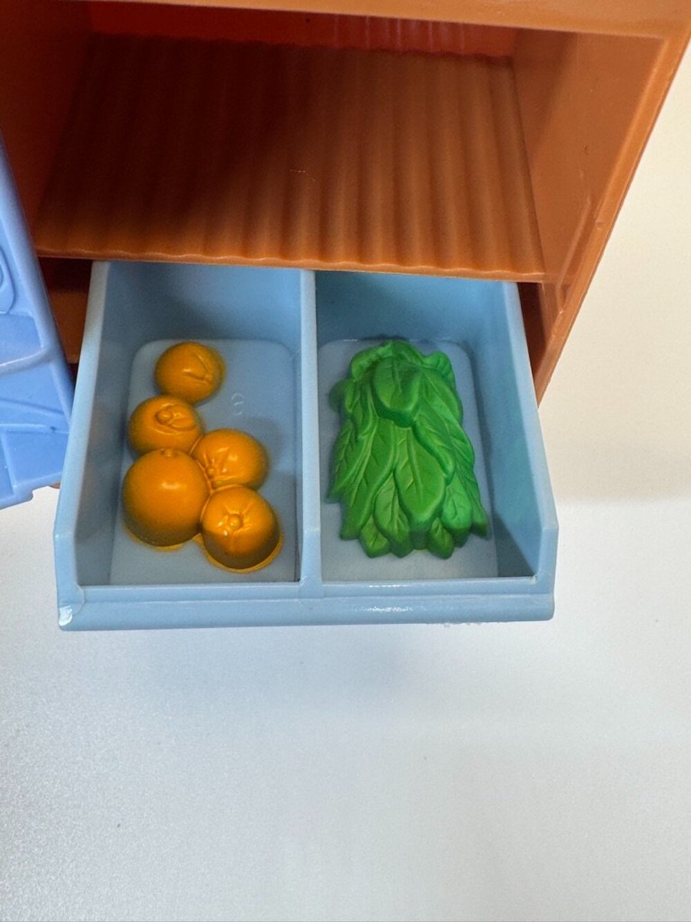 Mattel Fisher-Price Loving Family Dollhouse Refrigerator Kitchen Food Crisper - Picture 5 of 15